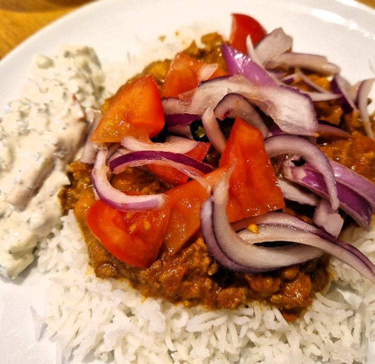 19. Velvety Cashew Mince & Chickpea Curry (for Taid)